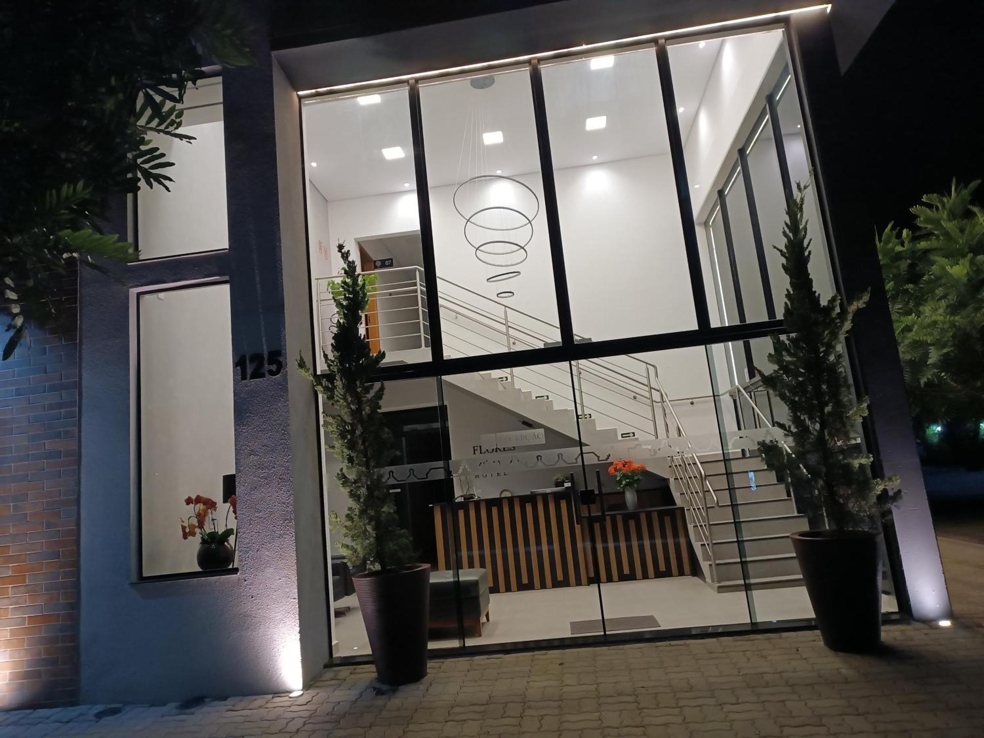 Flores De 酒店